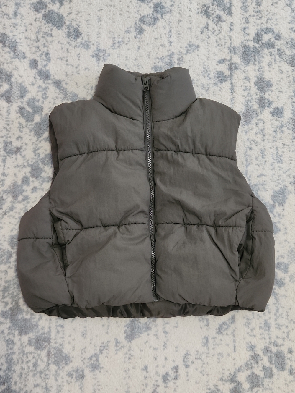 Puffer Vest - Green/Gray Sleeveless Jacket